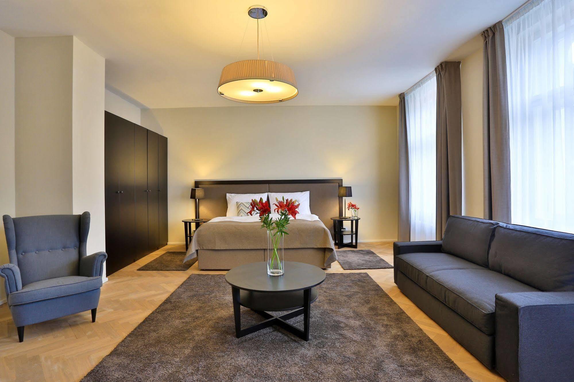 James Hotel & Apartments Prague Luaran gambar