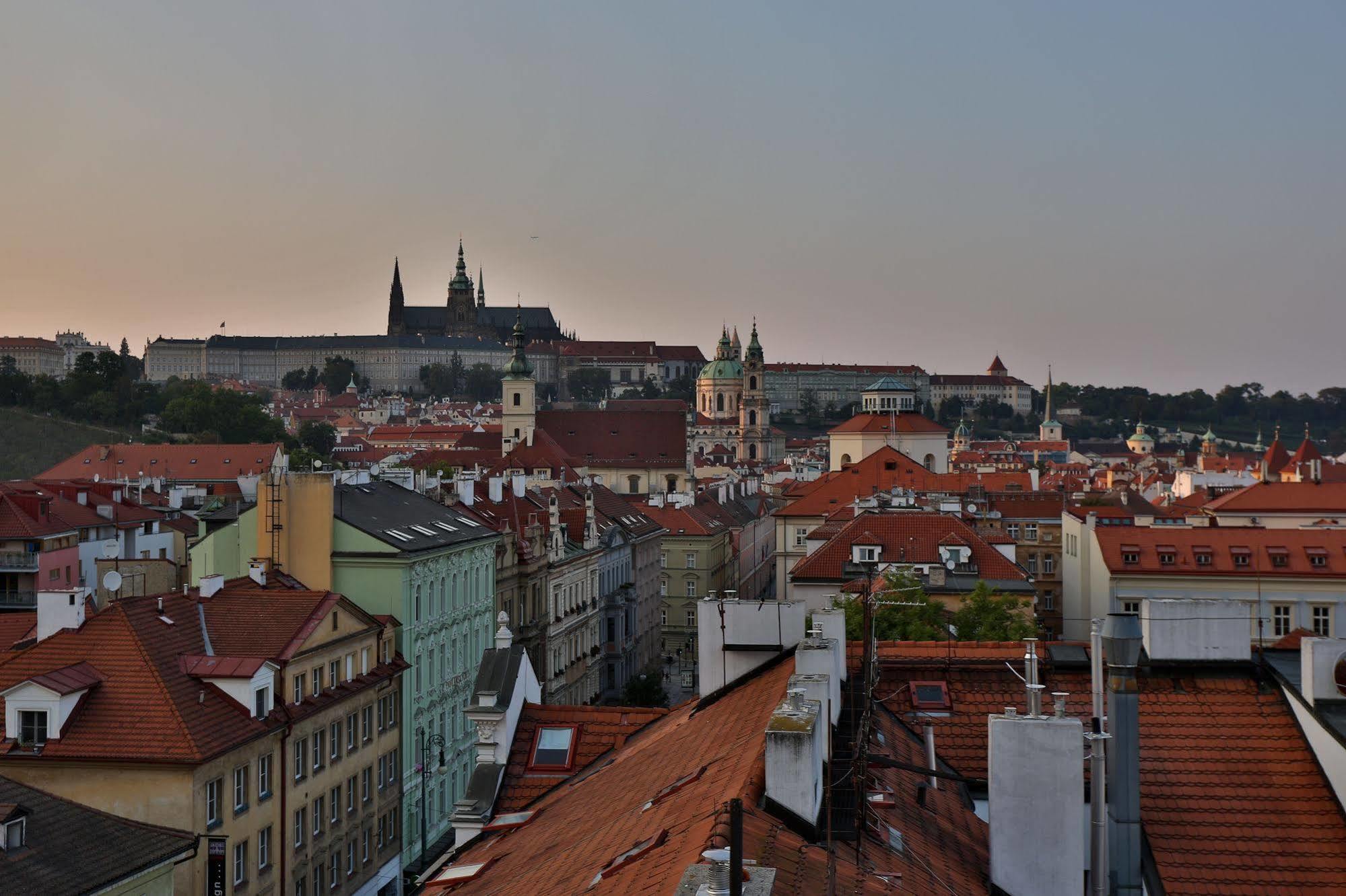 James Hotel & Apartments Prague Luaran gambar